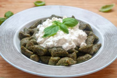 Gnocchi cu spanac din 3 ingrediente