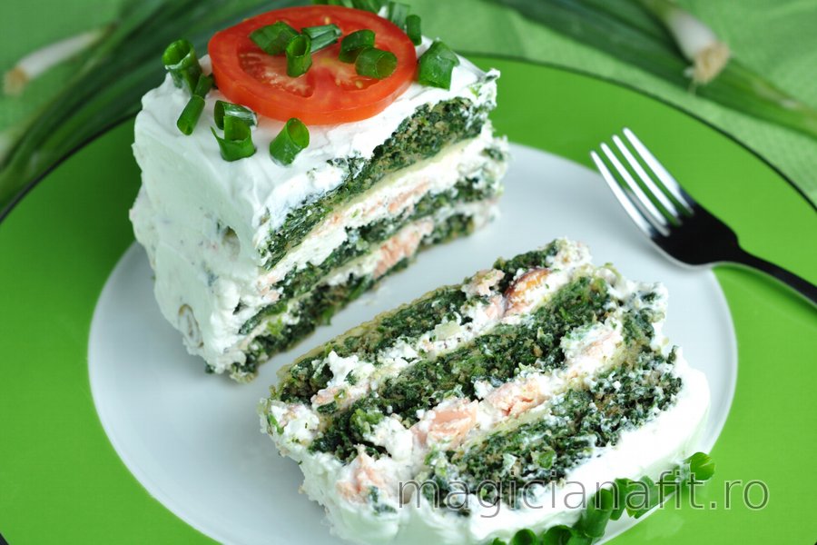 Tort sărat fit cu spanac și somon