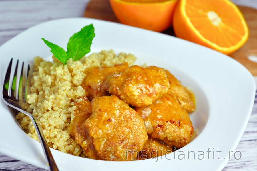 Piept de pui cu sos de portocale și quinoa