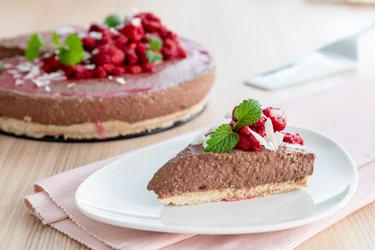 Cheesecake fitness cu ciocolată fără coacere